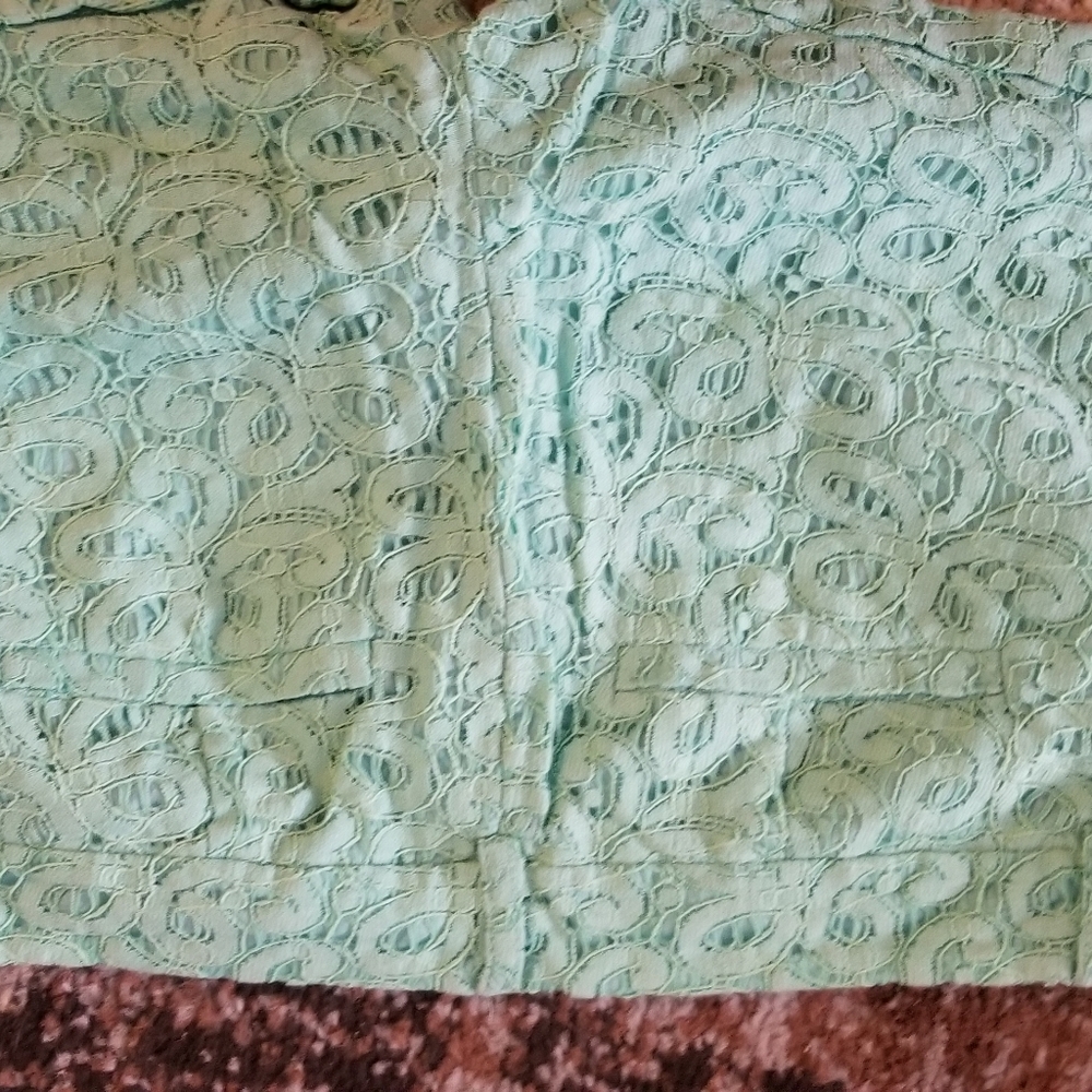 Shorts - Picture 3 of 3